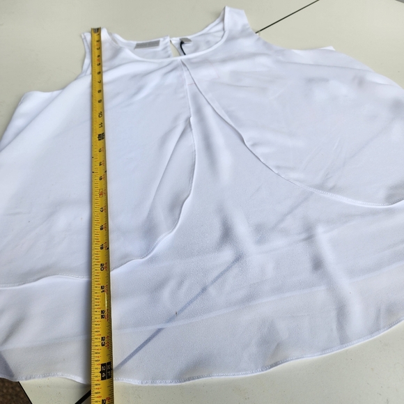 NWT Bisou Bisou Michele Bohbot Chic White Top Layred Sleveless Blouse Sz M - Picture 8 of 11